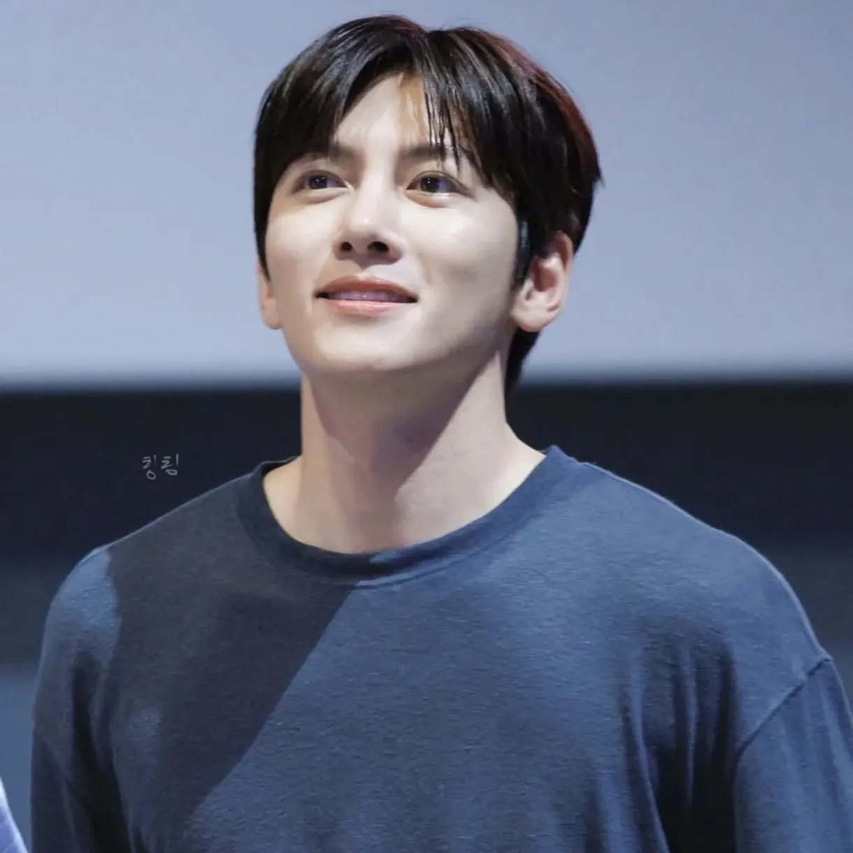 Behind-the-scenes cut of Ji Changwook