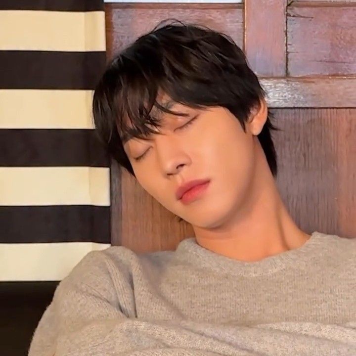 Latest photo of Ahn Hyoseop