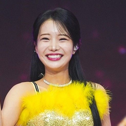 Behind-the-scenes cut of Kim Soyeon (2004)