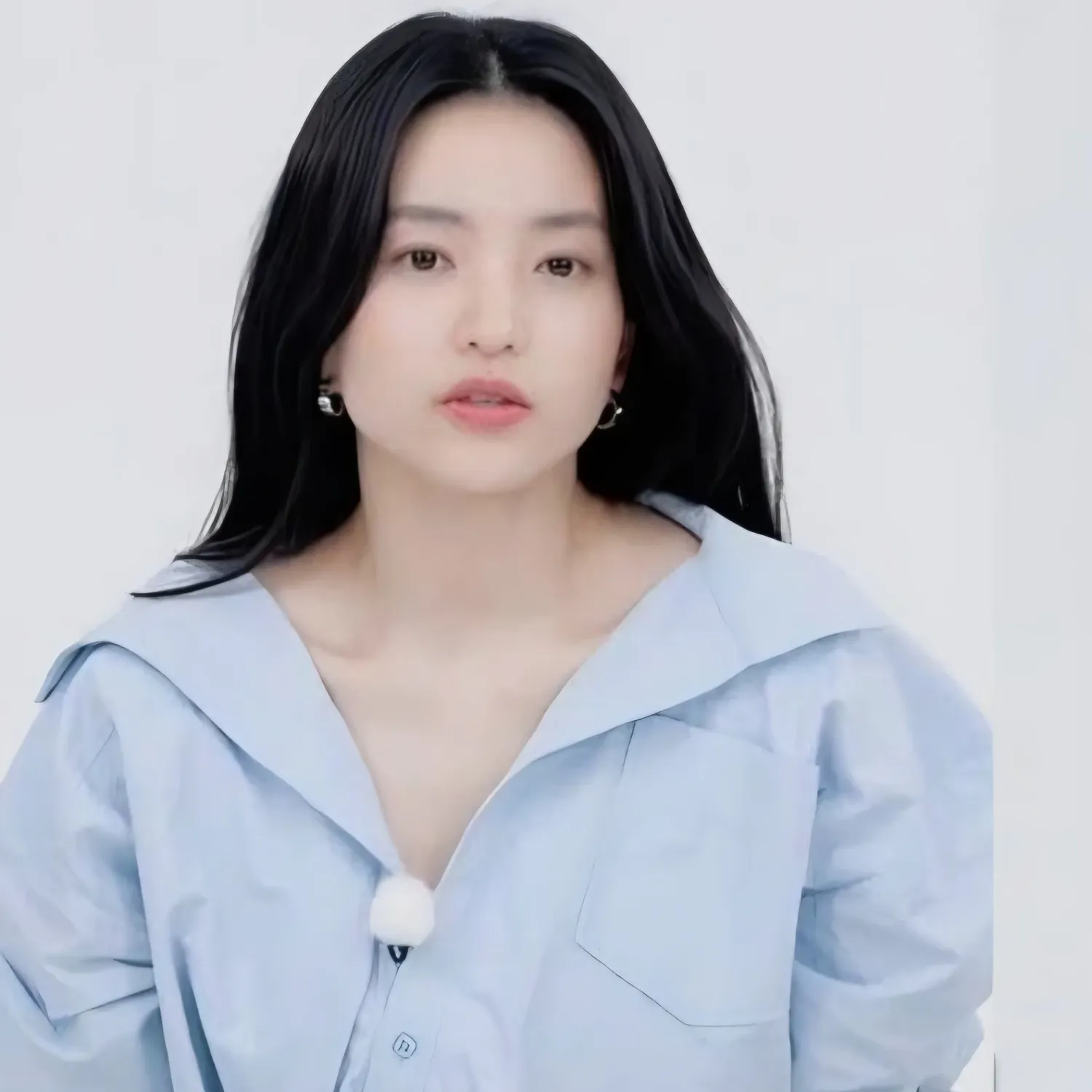 Behind-the-scenes cut of Kim Taeri