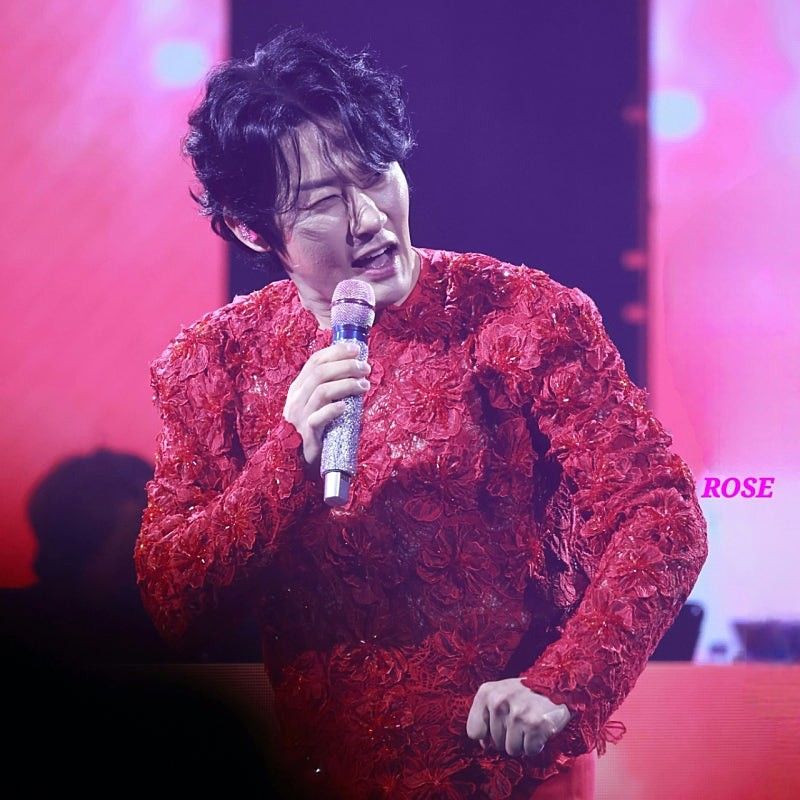 팬들이 사랑한 인기 셀럽 게시글