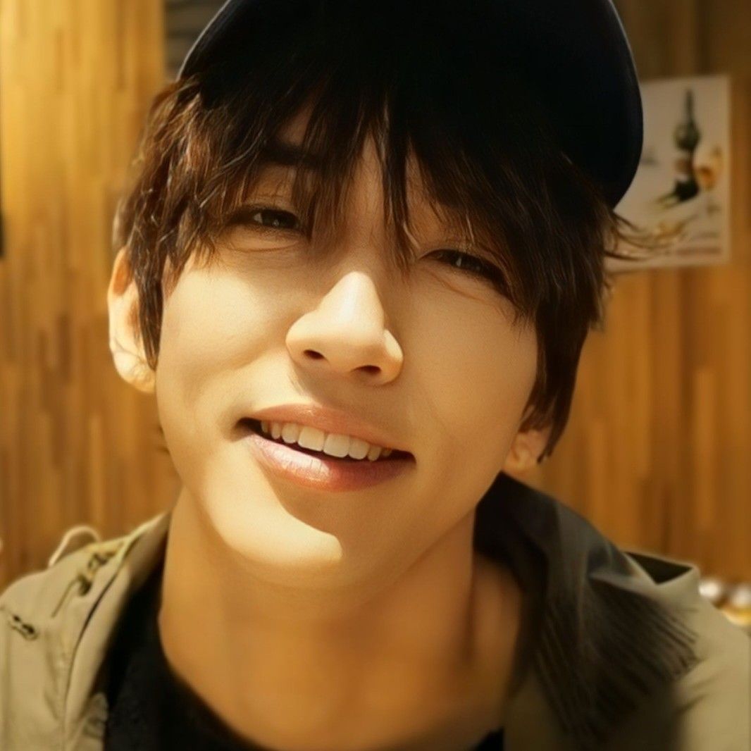 A moment captured by a fan of Lee Seungyoon