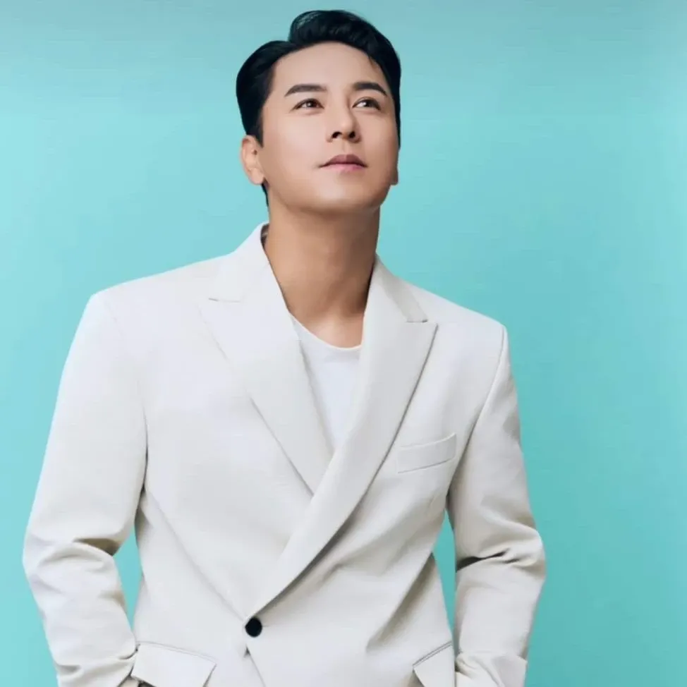 Foto kegiatan terbaru dari Jang Minho