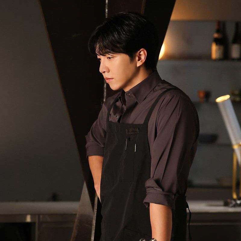 Latest photo of Lee Seunggi