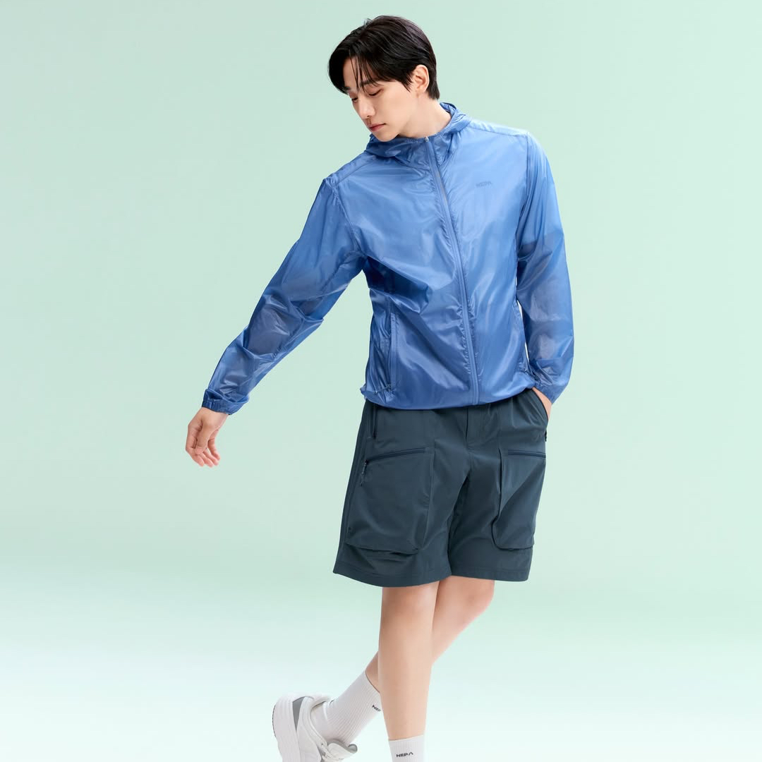 イ・ジュノのビハインドカット