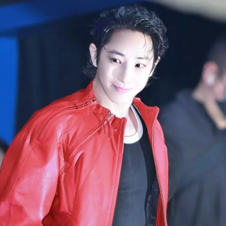 Behind-the-scenes cut of Lee Soohyuk