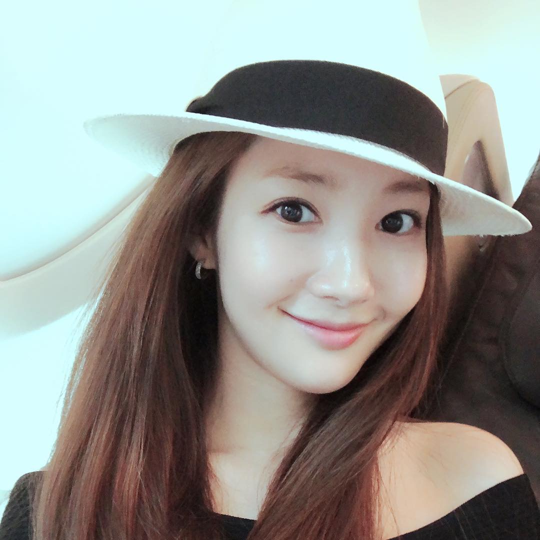 Latest photo of Park Minyoung