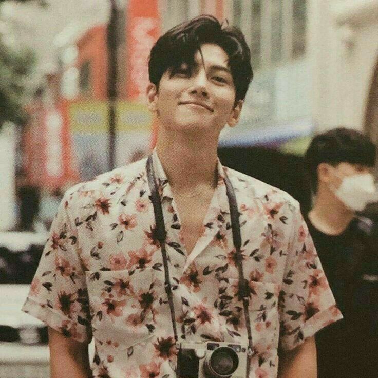 チ・チャンウクの最近の活動ショット