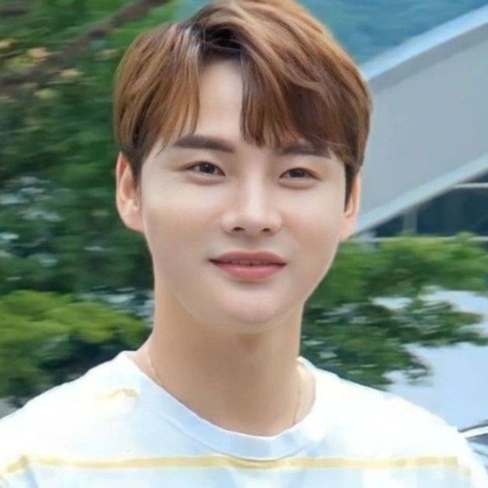 박서진의 비하인드 컷