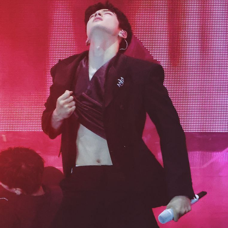 A moment captured by a fan of Cha Eunwoo