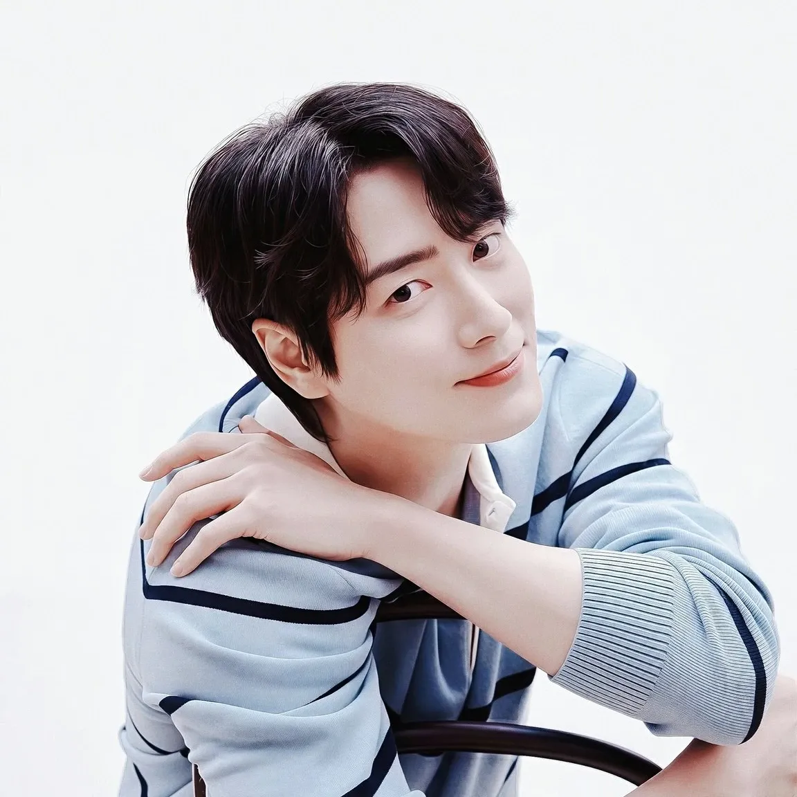 A moment captured by a fan of Lee Joonhyuk