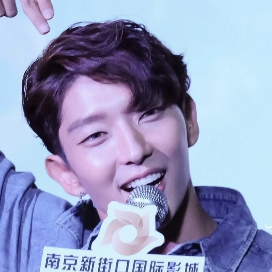 이준기 최근 활동샷