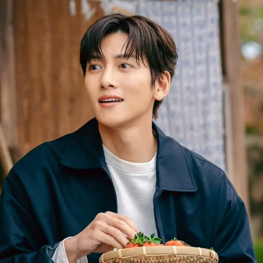 Behind-the-scenes cut of Ji Changwook