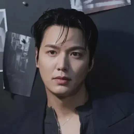 Latest photo of Lee Minho
