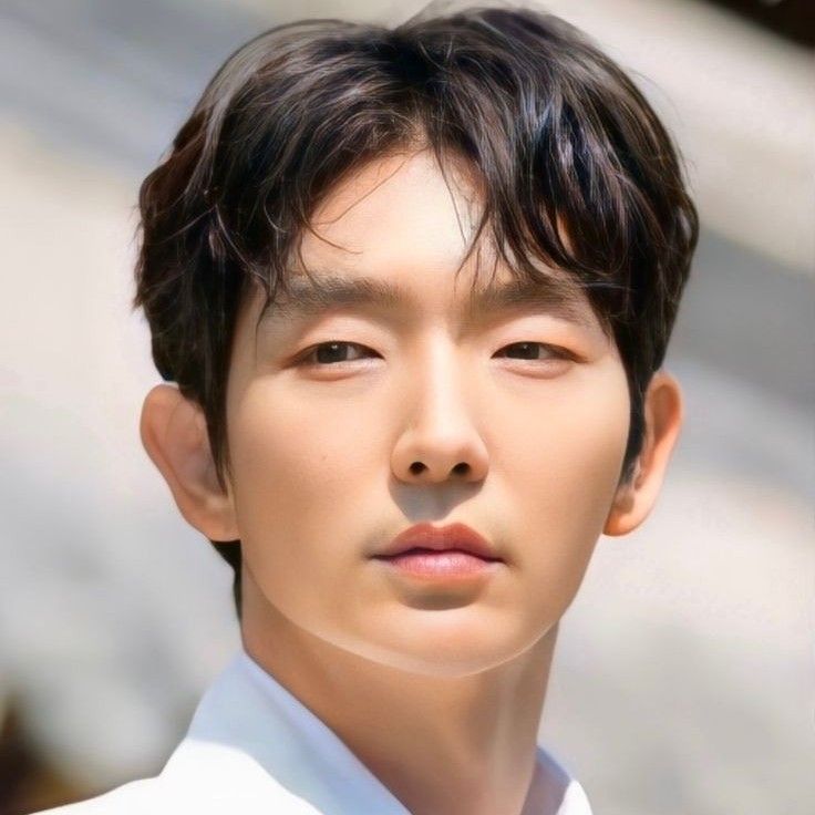 A moment captured by a fan of Lee Joongi