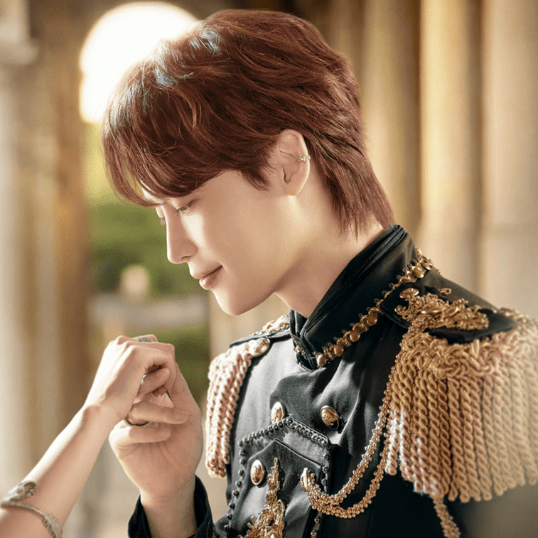 Behind-the-scenes cut of Lee Jongsuk