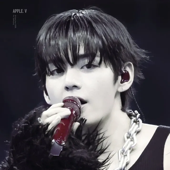 Behind-the-scenes cut of Kim Taehyung (V)