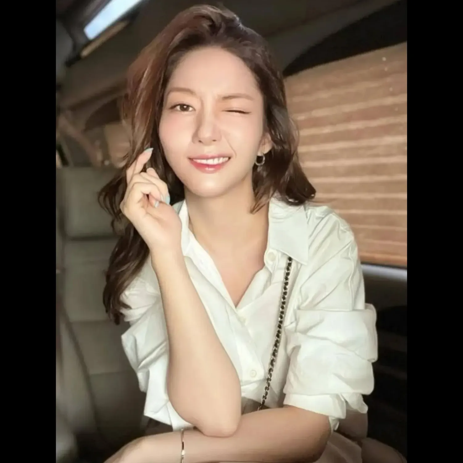 Latest photo of Park Minyoung