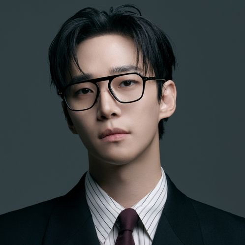 Foto kegiatan terbaru dari Lee Junho