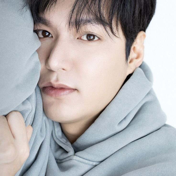 Behind-the-scenes cut of Lee Minho