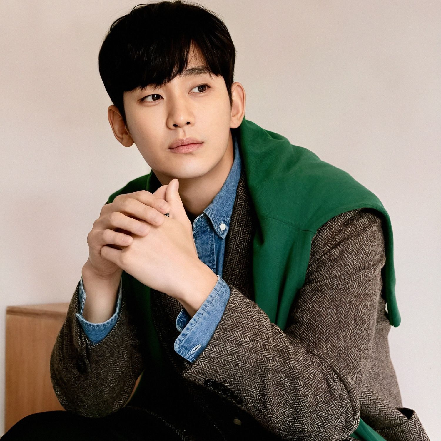 Recent activity shot of Kim Soohyun