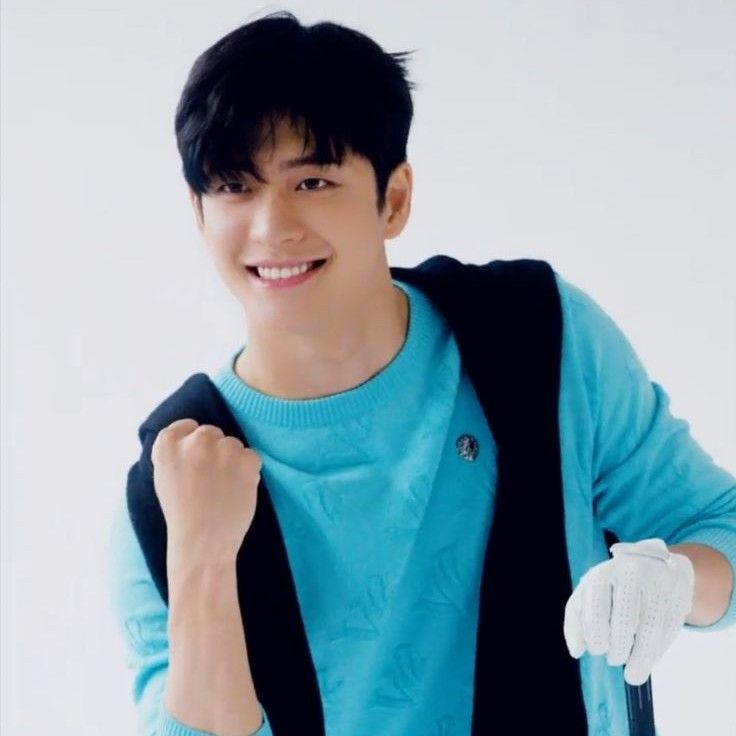 Behind-the-scenes cut of Kang Taeoh