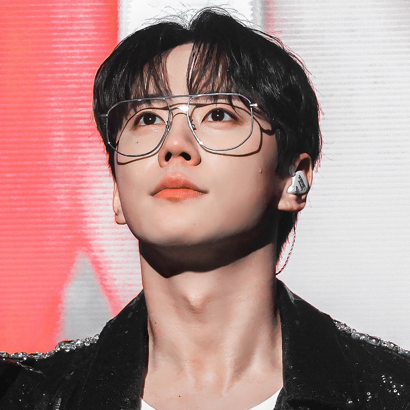 Behind-the-scenes cut of Lee Junyoung