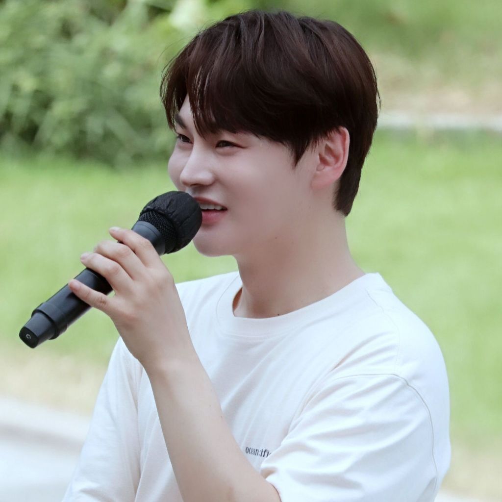 박서진의 비하인드 컷