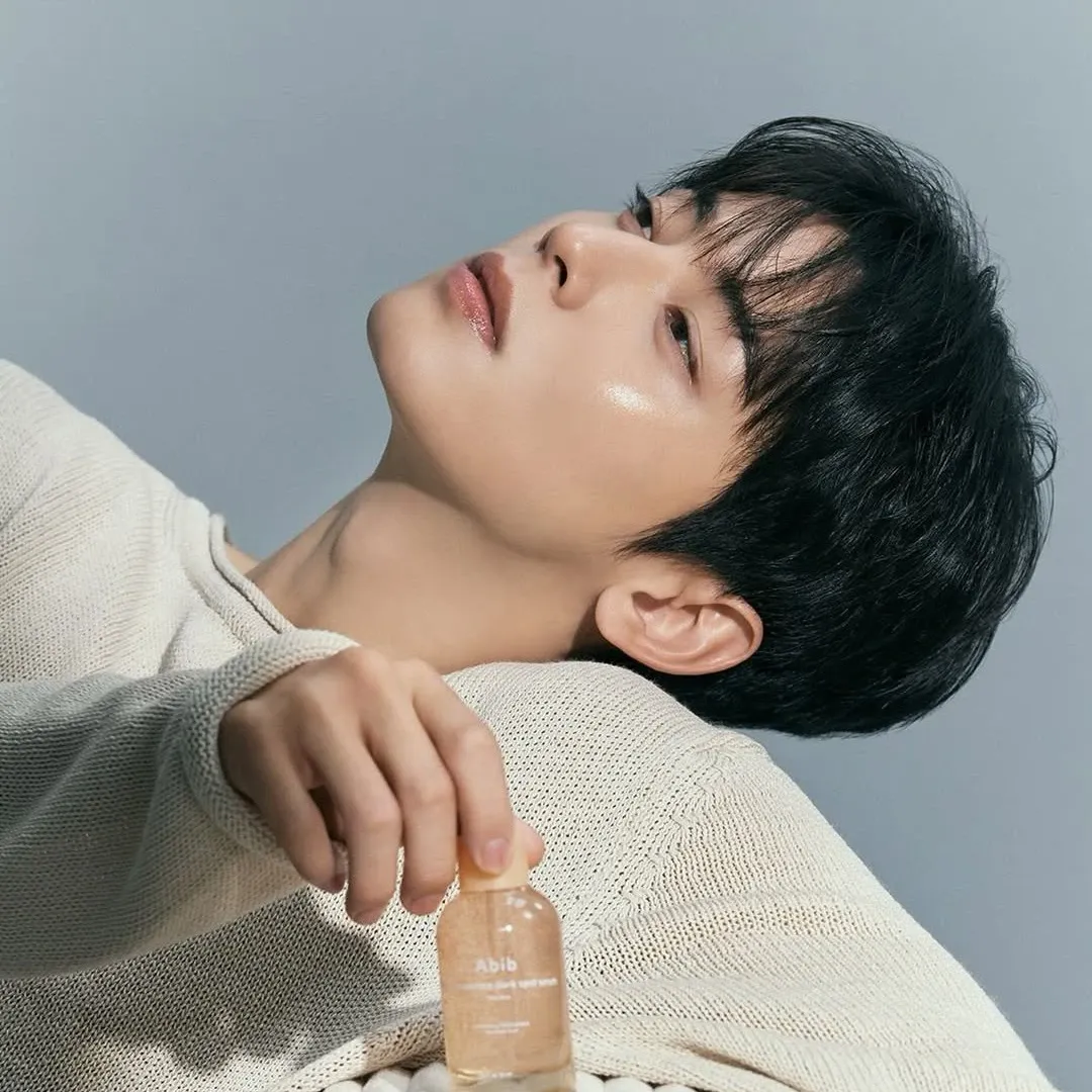 Recent activity shot of Cha Eunwoo