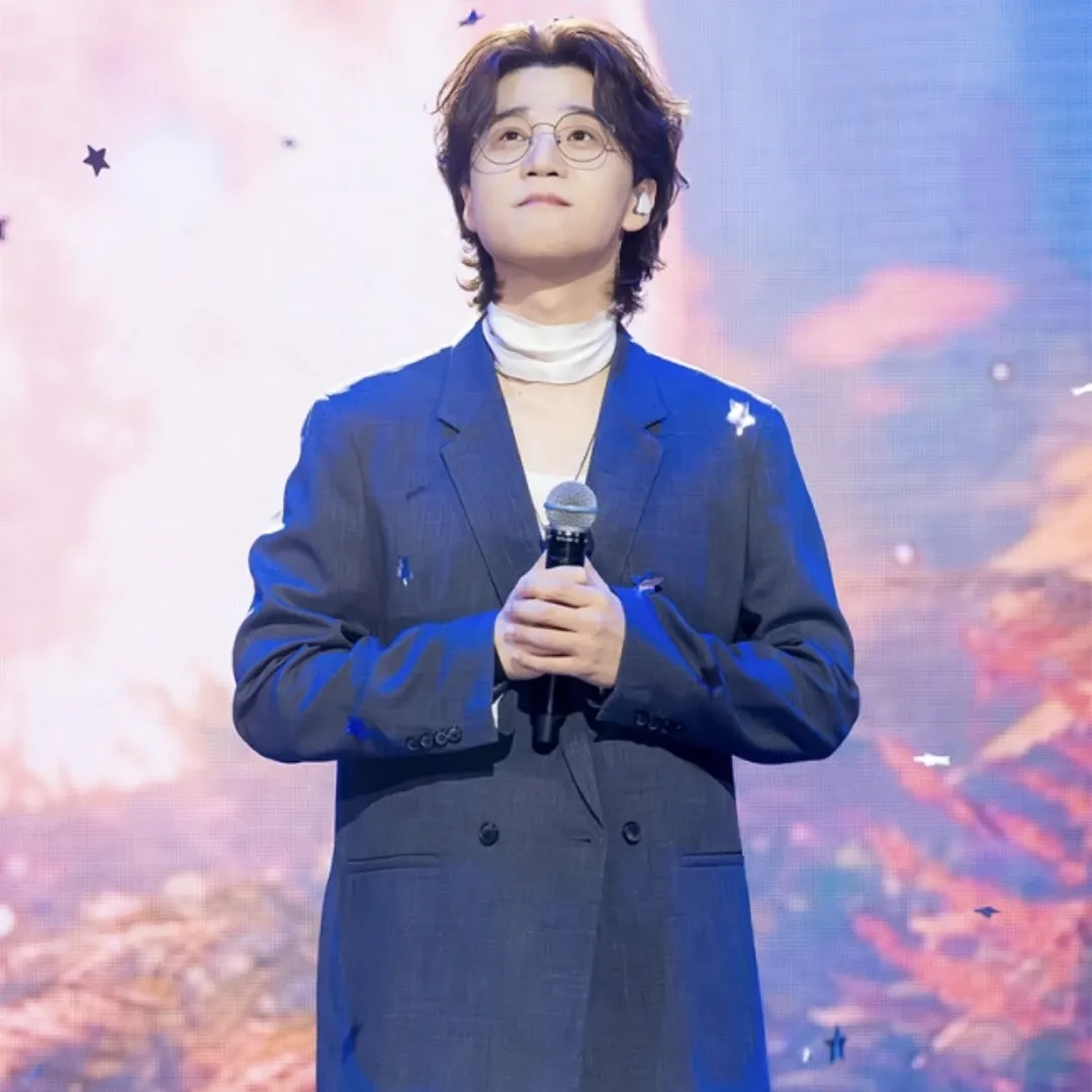 Behind-the-scenes cut of Park Jihoo (Mr. Trot 3)