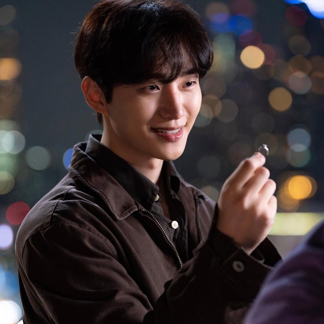 Foto kegiatan terbaru dari Lee Junho