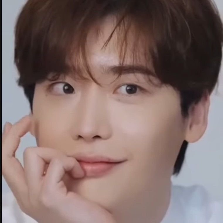 李鍾碩的最新照片