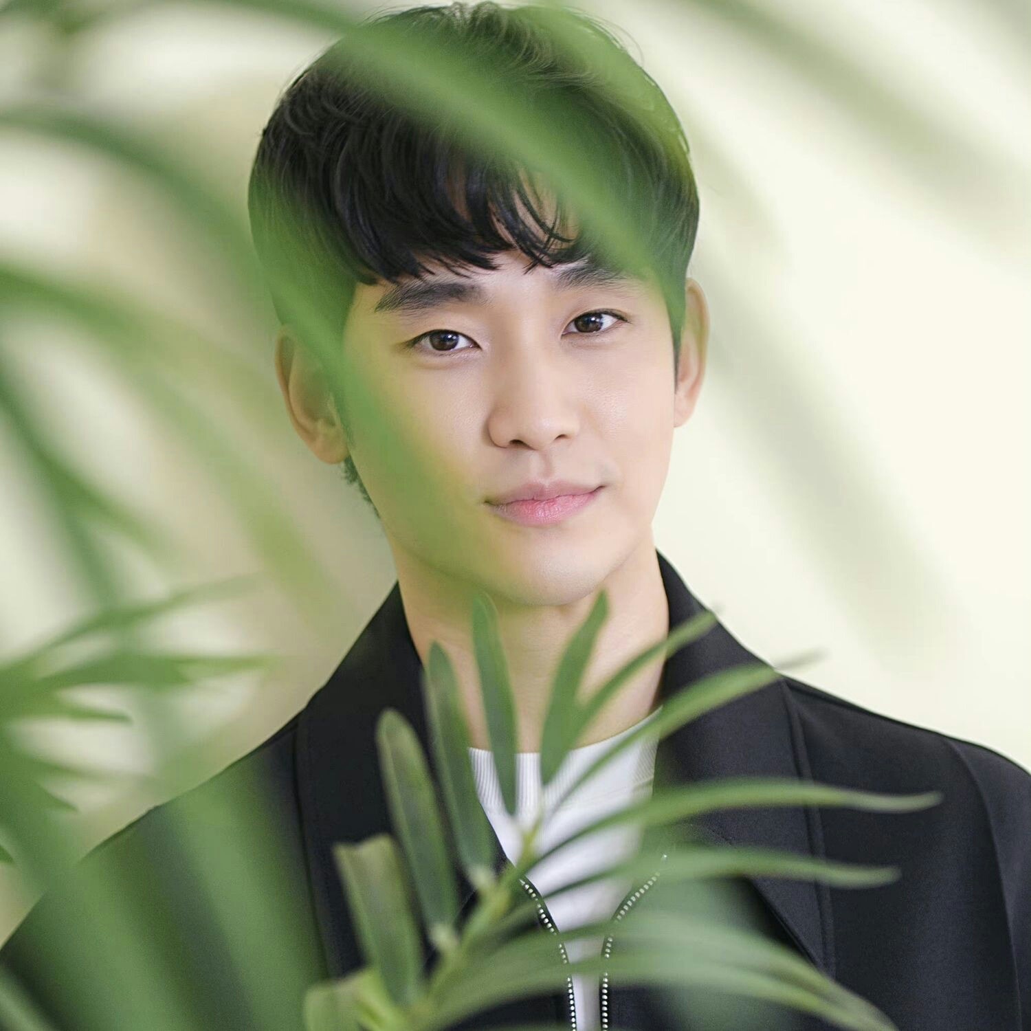 Behind-the-scenes cut of Kim Soohyun