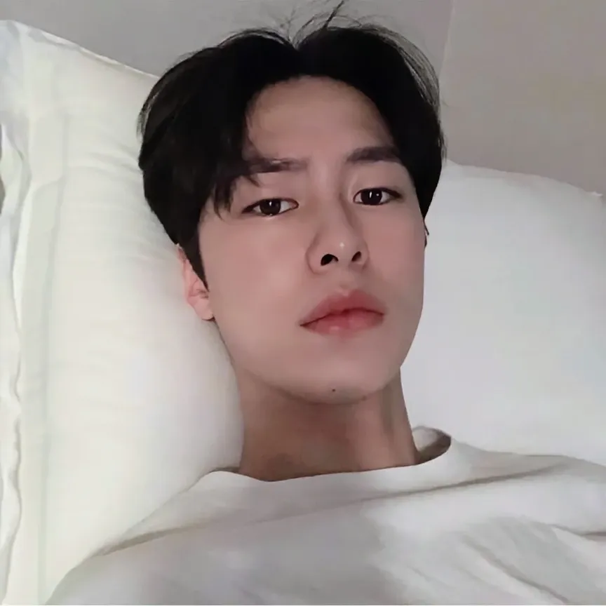 Recent activity shot of Lee Jaewook