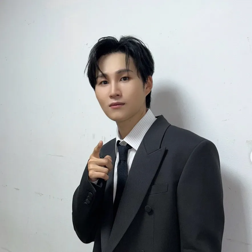 김희재의 비하인드 컷
