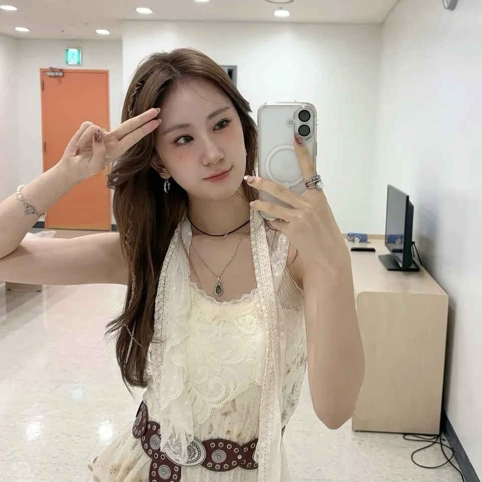 Foto kegiatan terbaru dari Jeon Yujin