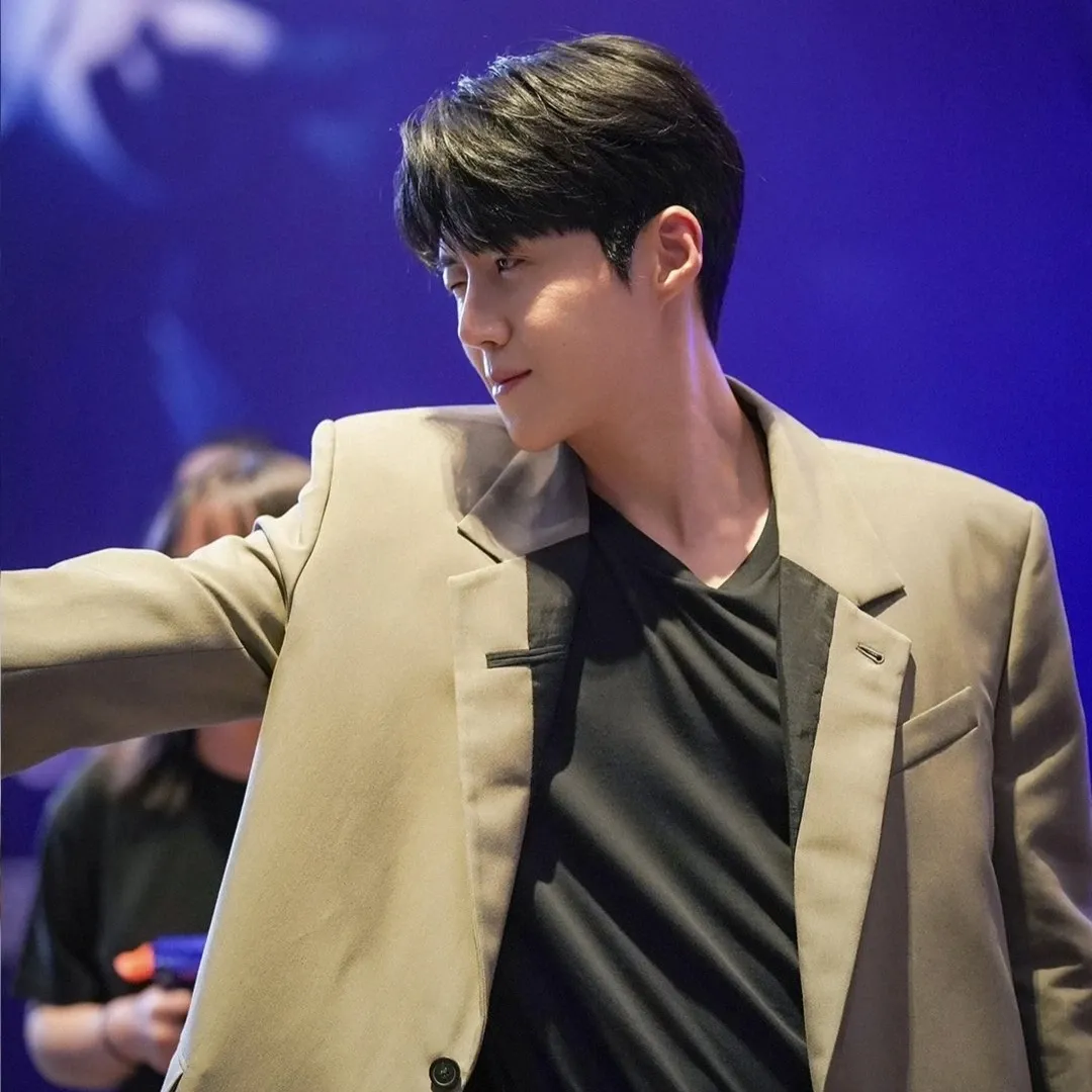 Cuplikan di balik layar dari Kim Seonho
