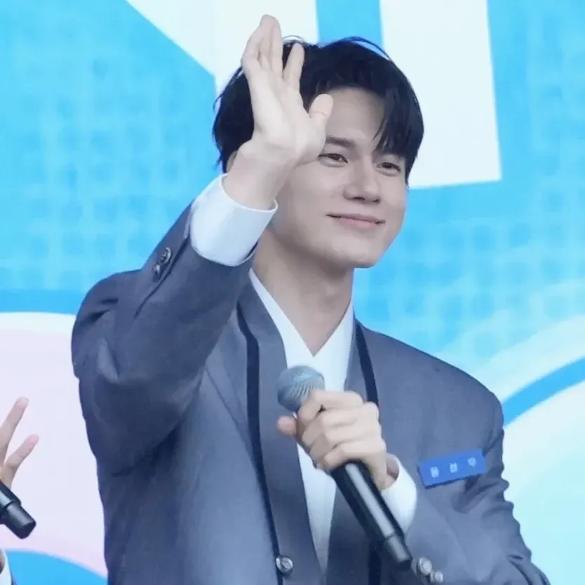 옹성우 최근 활동샷