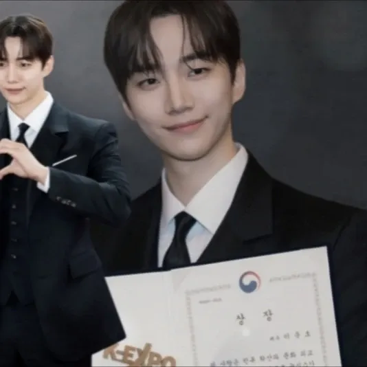 Cuplikan di balik layar dari Lee Junho