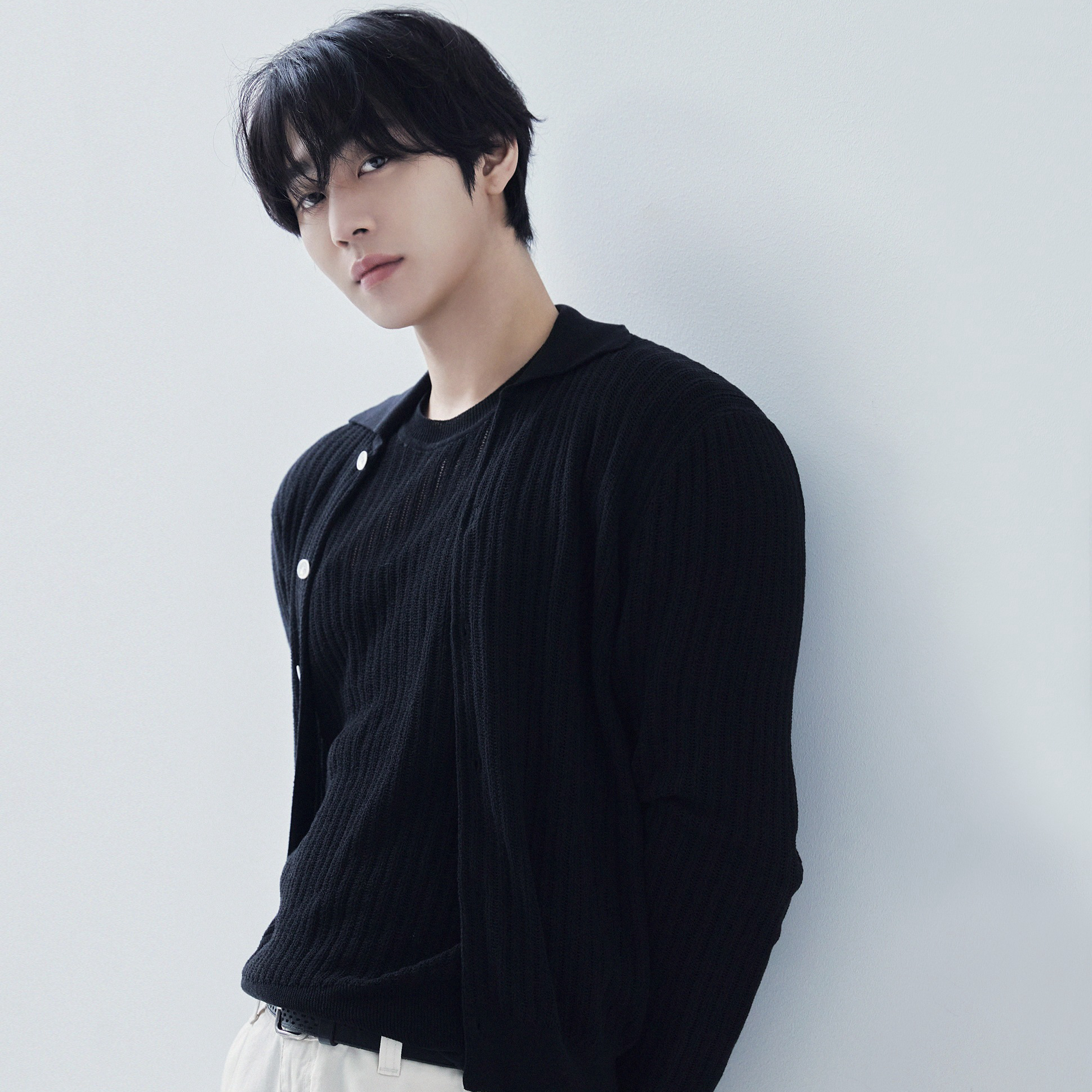 Behind-the-scenes cut of Ahn Hyoseop