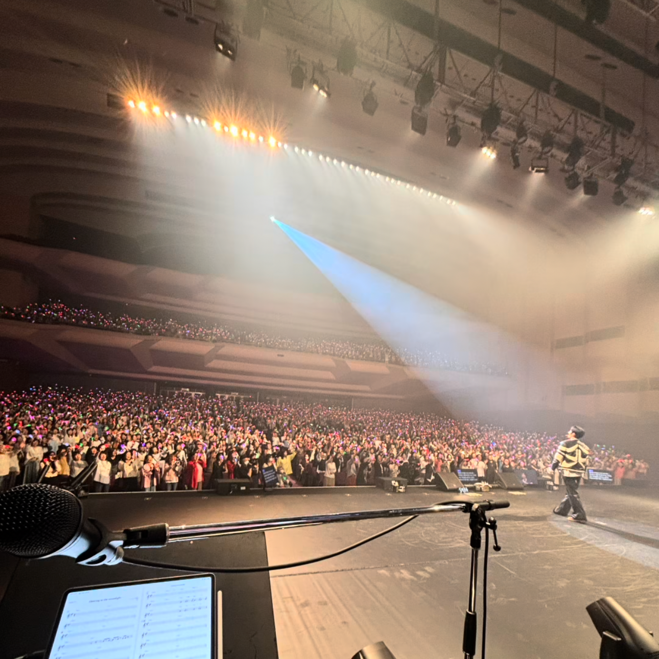 A moment captured by a fan of Lee Joongi