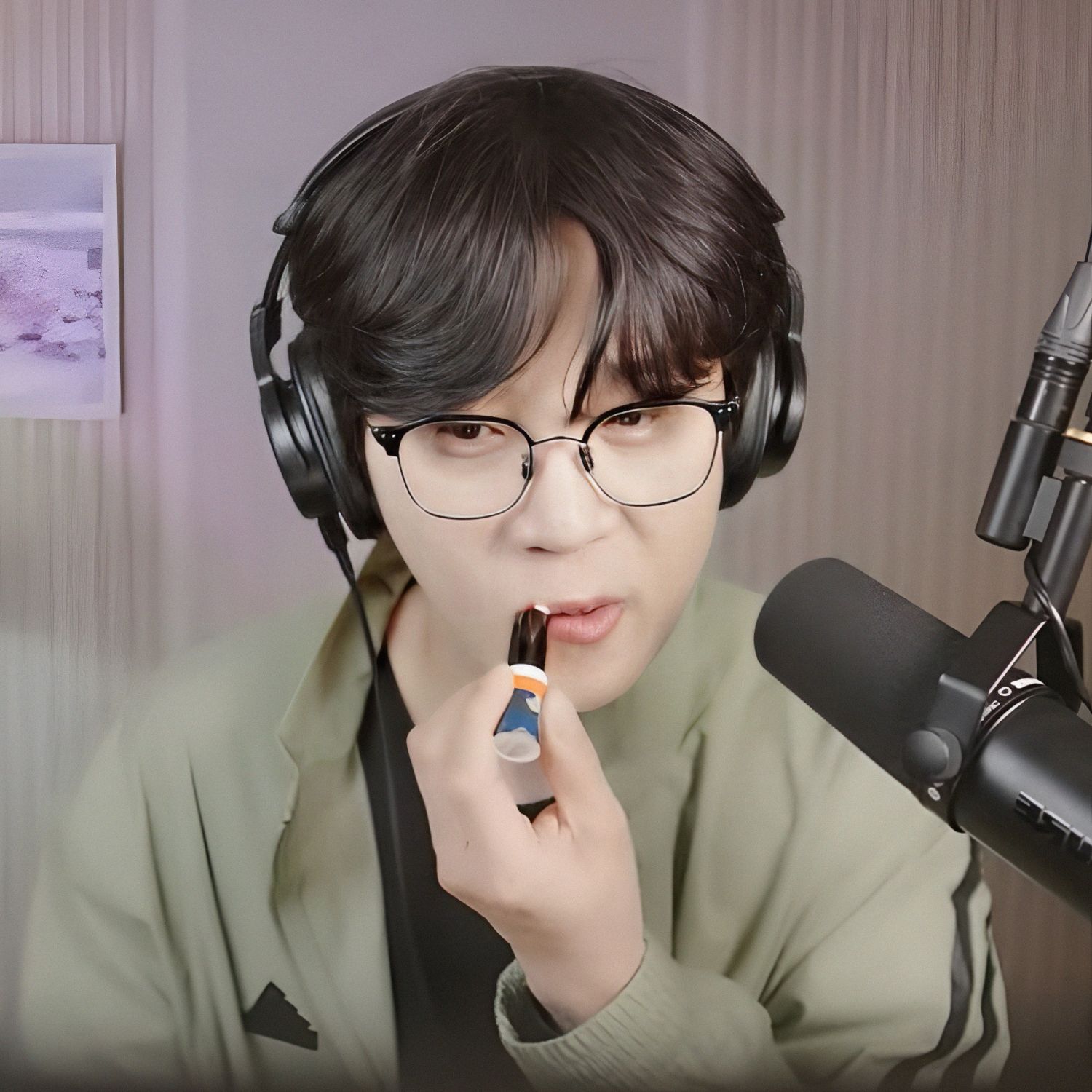 Popular celeb content trending in the community