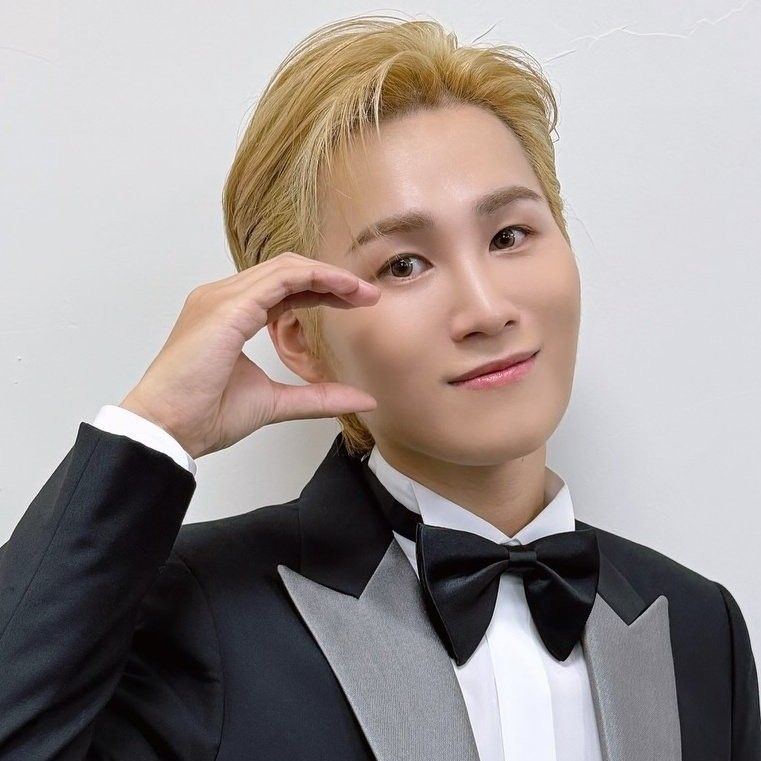 金熙栽的最新照片