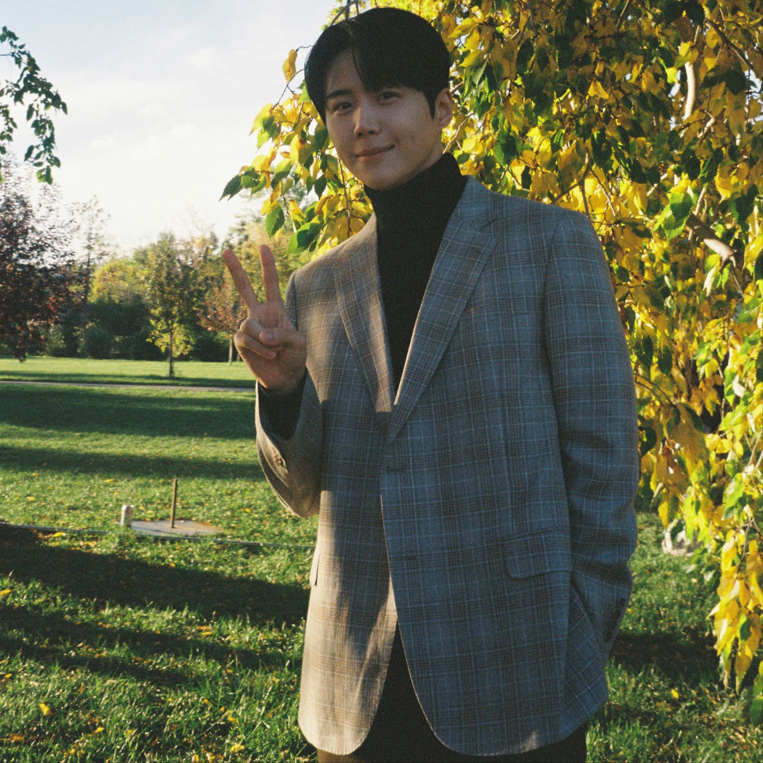 Behind-the-scenes cut of Kim Seonho