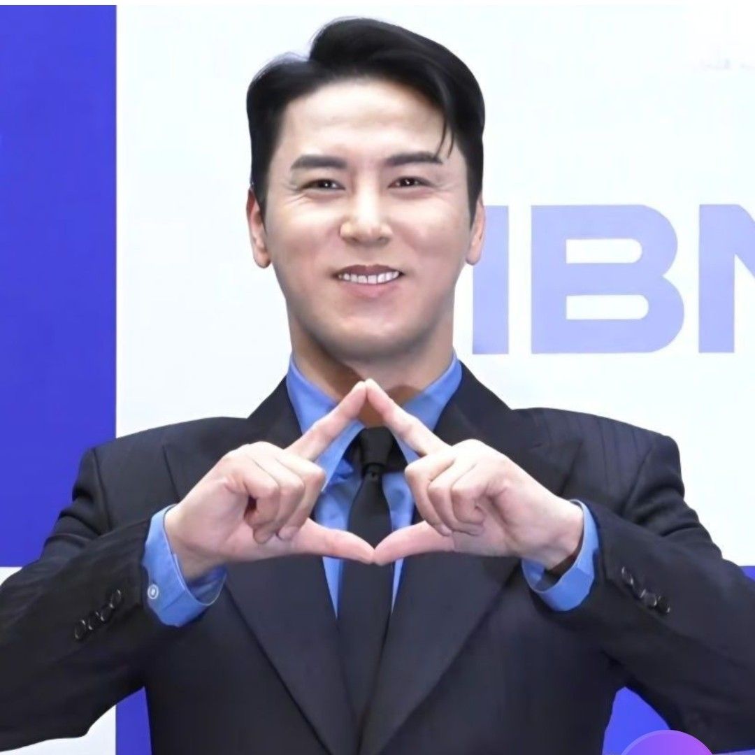 チャン・ミンホの最近の活動ショット