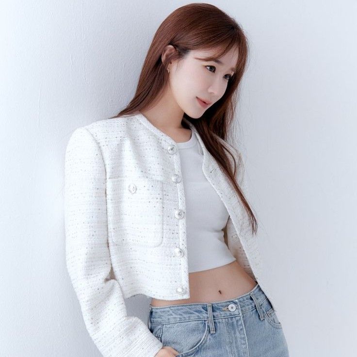 Recent activity shot of Yoo Inna