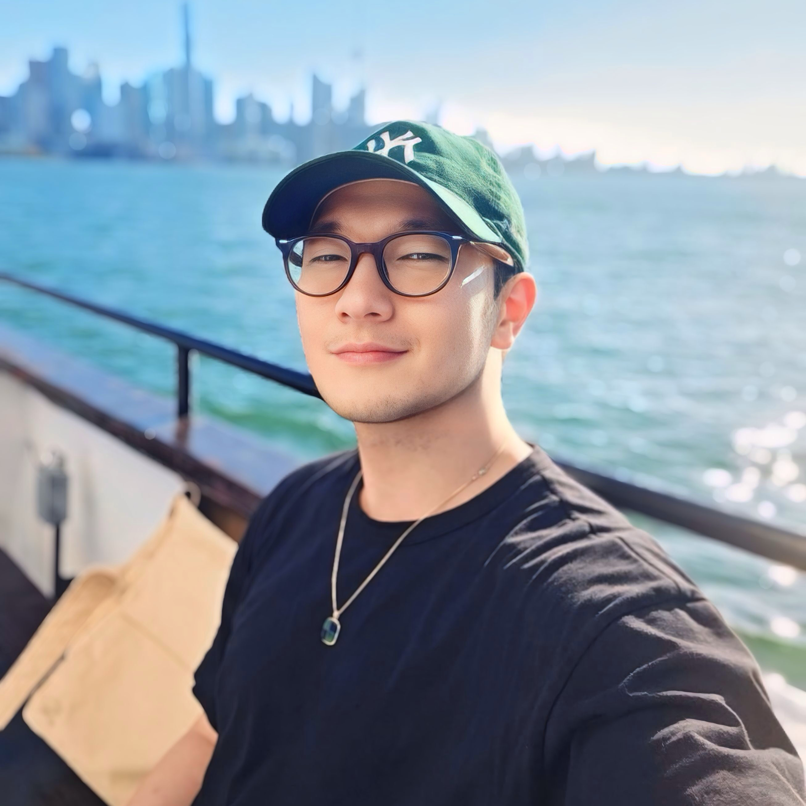A moment captured by a fan of Son Seokkoo