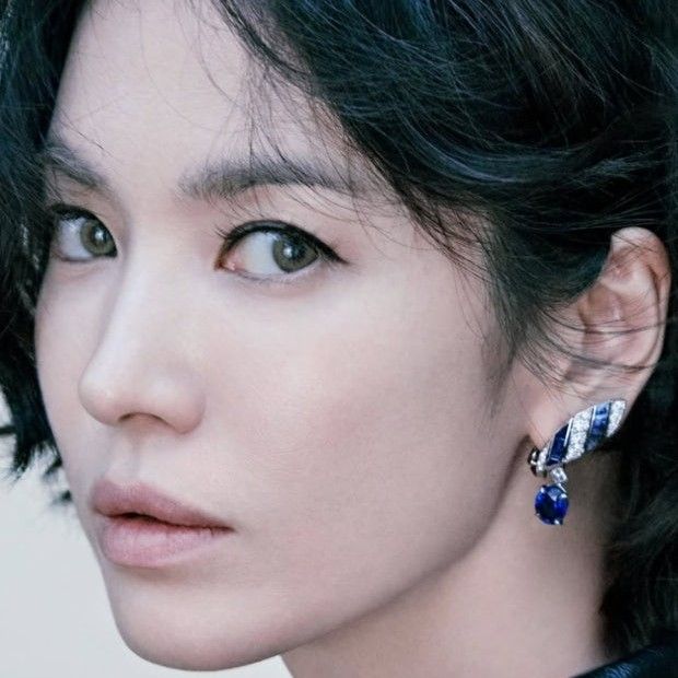 Recent activity shot of Song Hyekyo