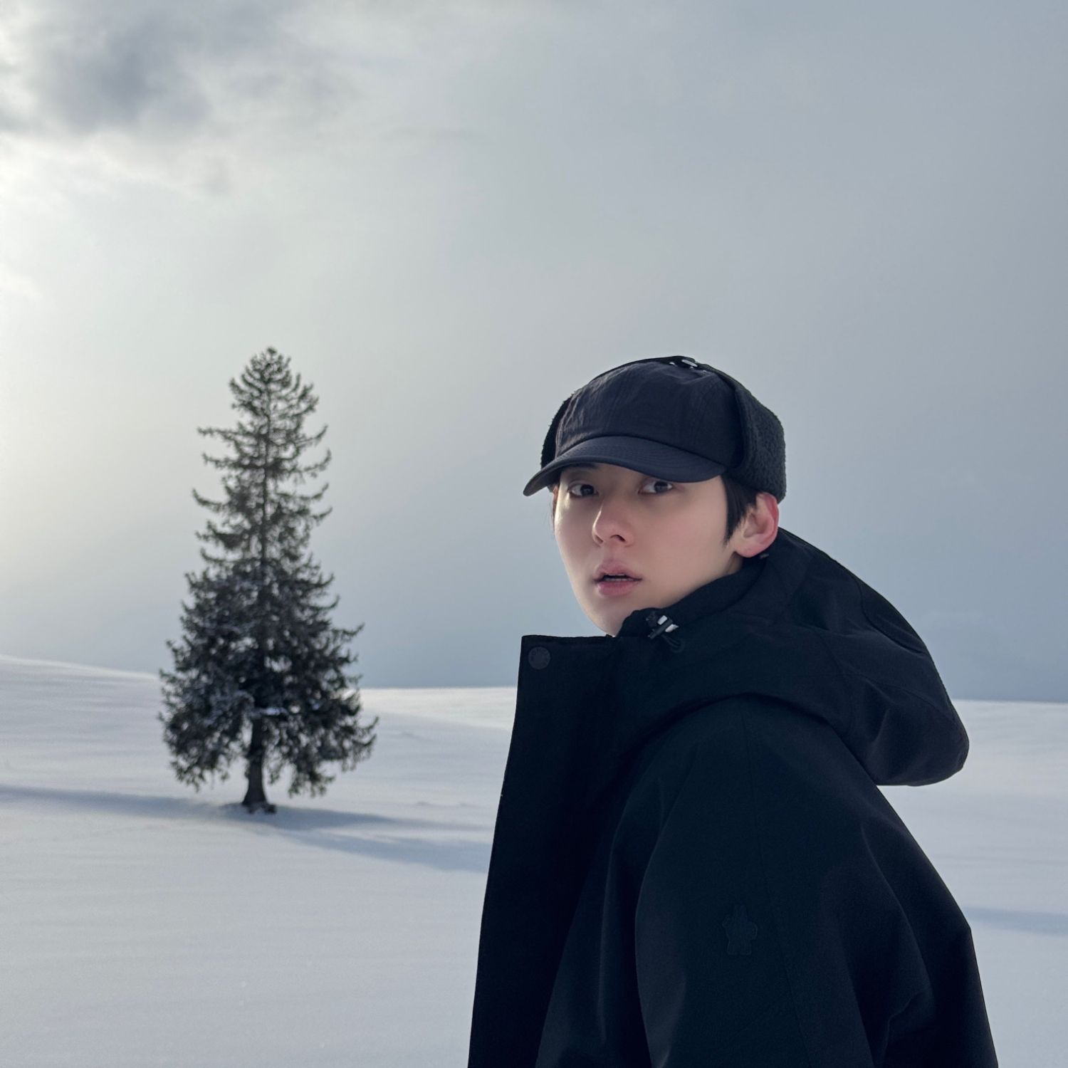 A moment captured by a fan of Hwang Minhyun