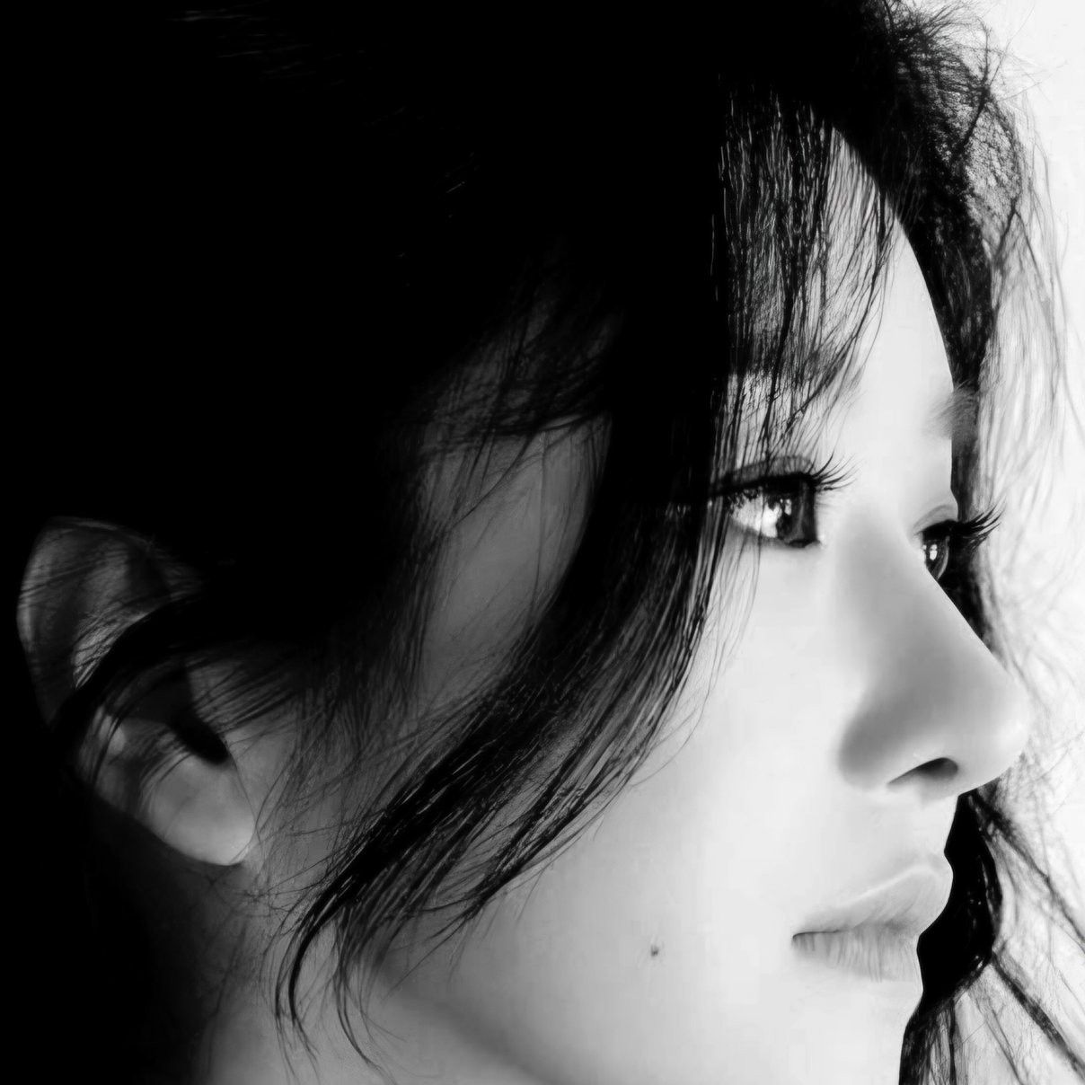 Behind-the-scenes cut of Seo Yeaji